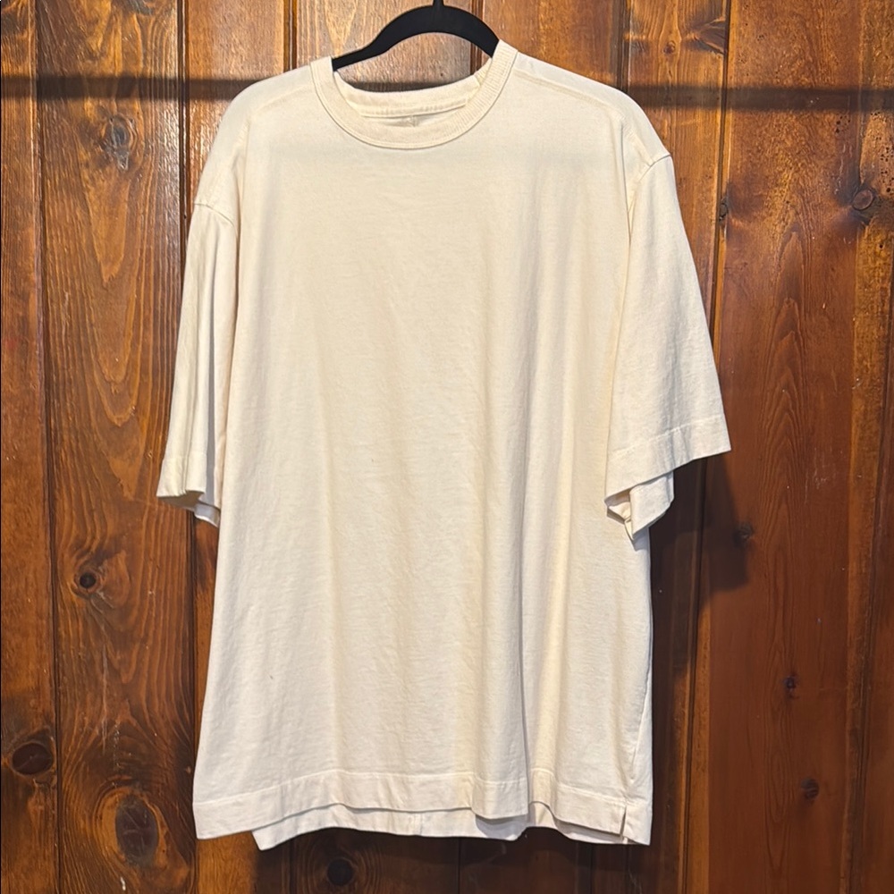 Abercrombie & Fitch Cream Short Sleeve Tee